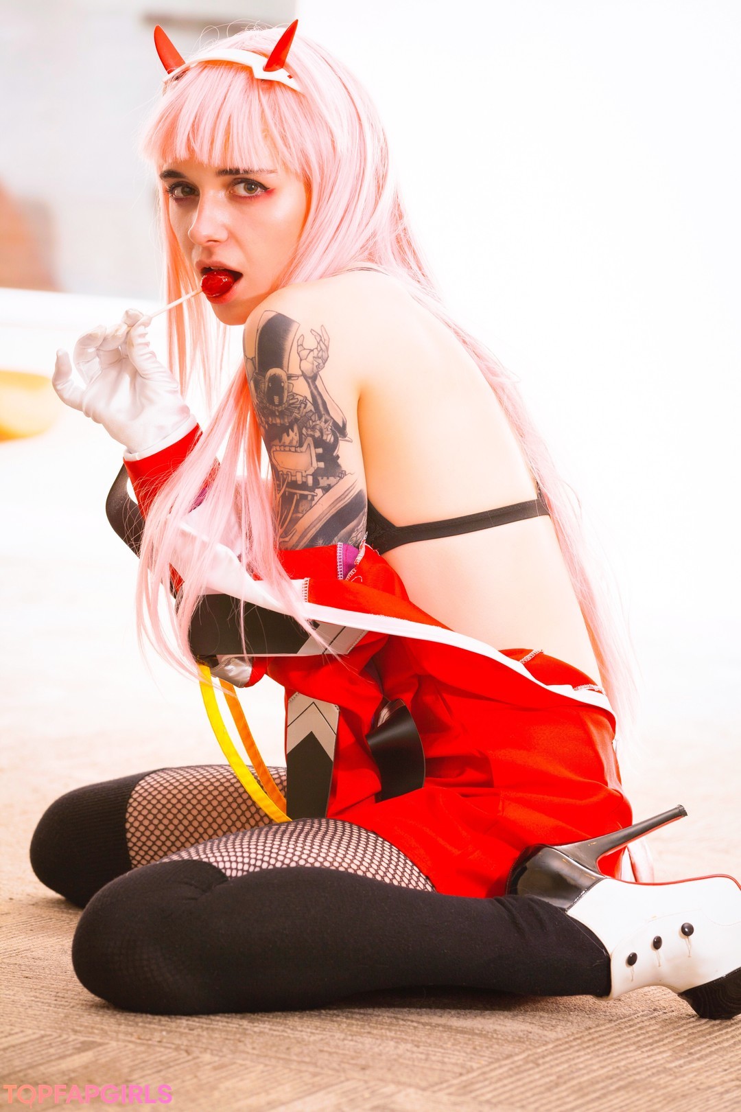 brunette doggystyle onlyfans naked pic