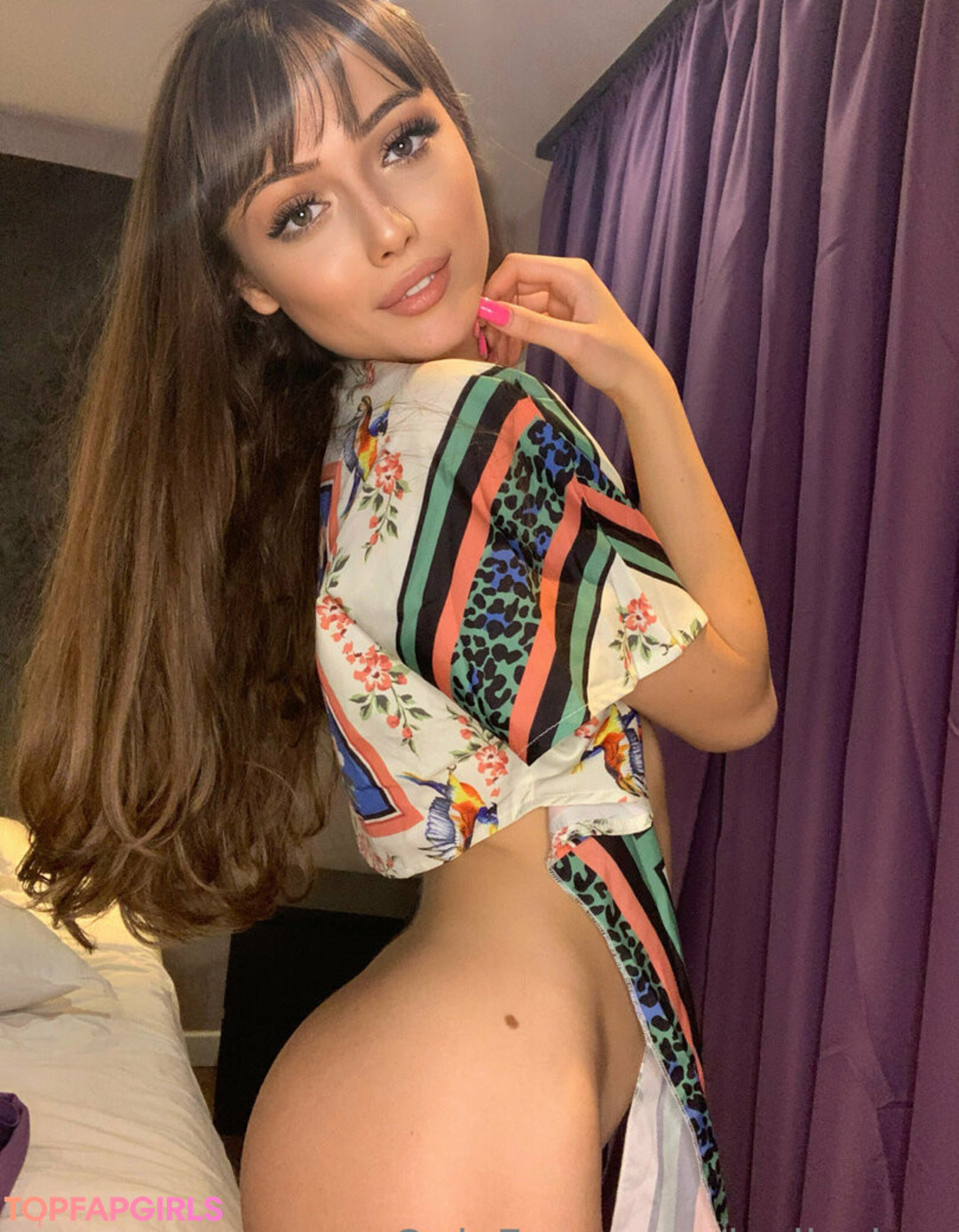 LeslieShay model sexy galleries