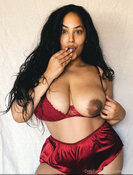 Audrey Littie free model img