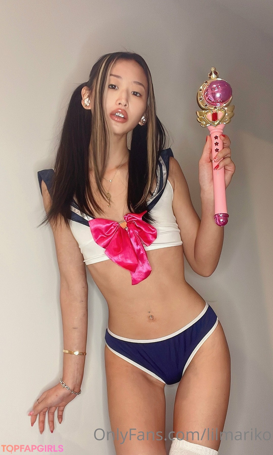 Lil Mariko porn star photo