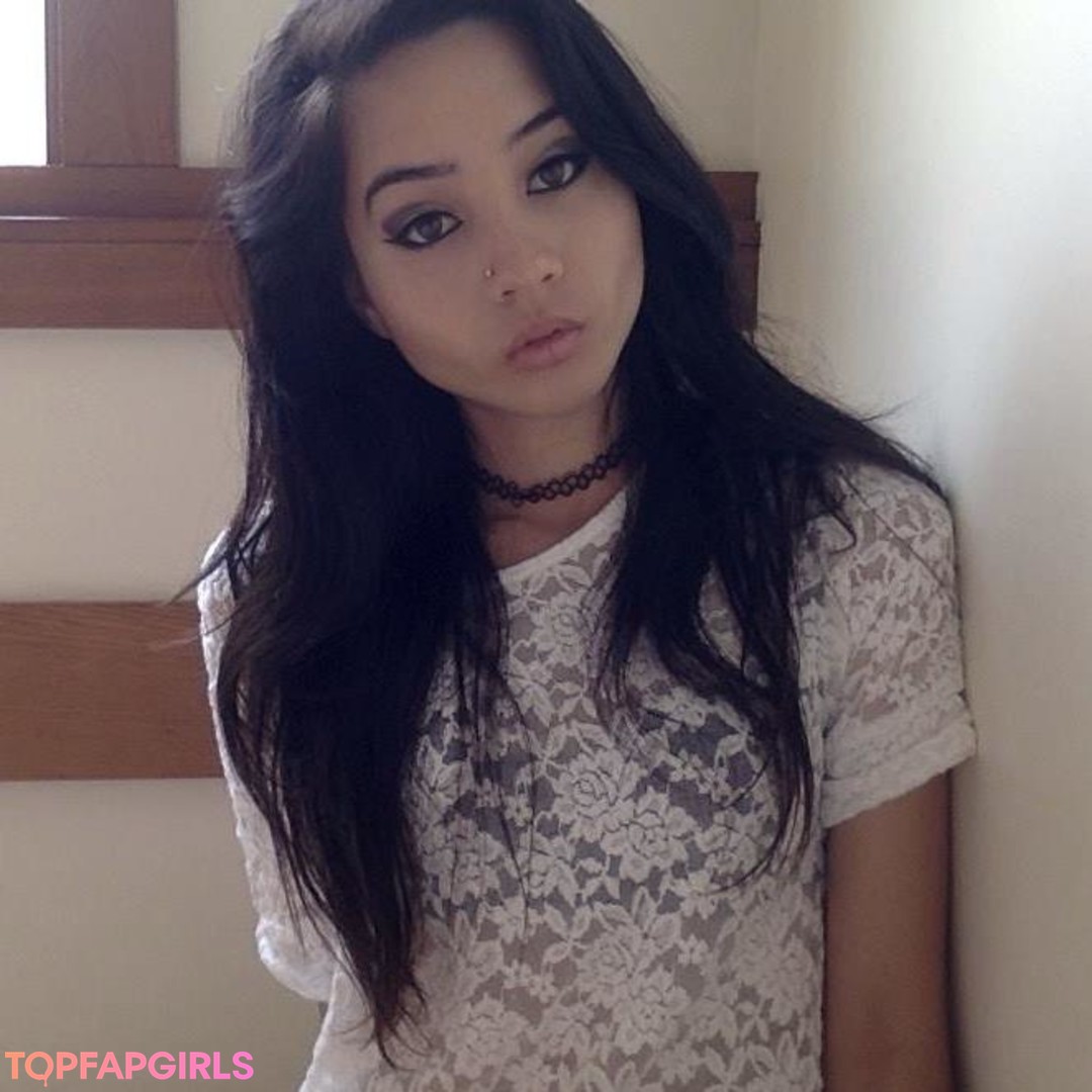 chubby small tits onlyfans porn picture