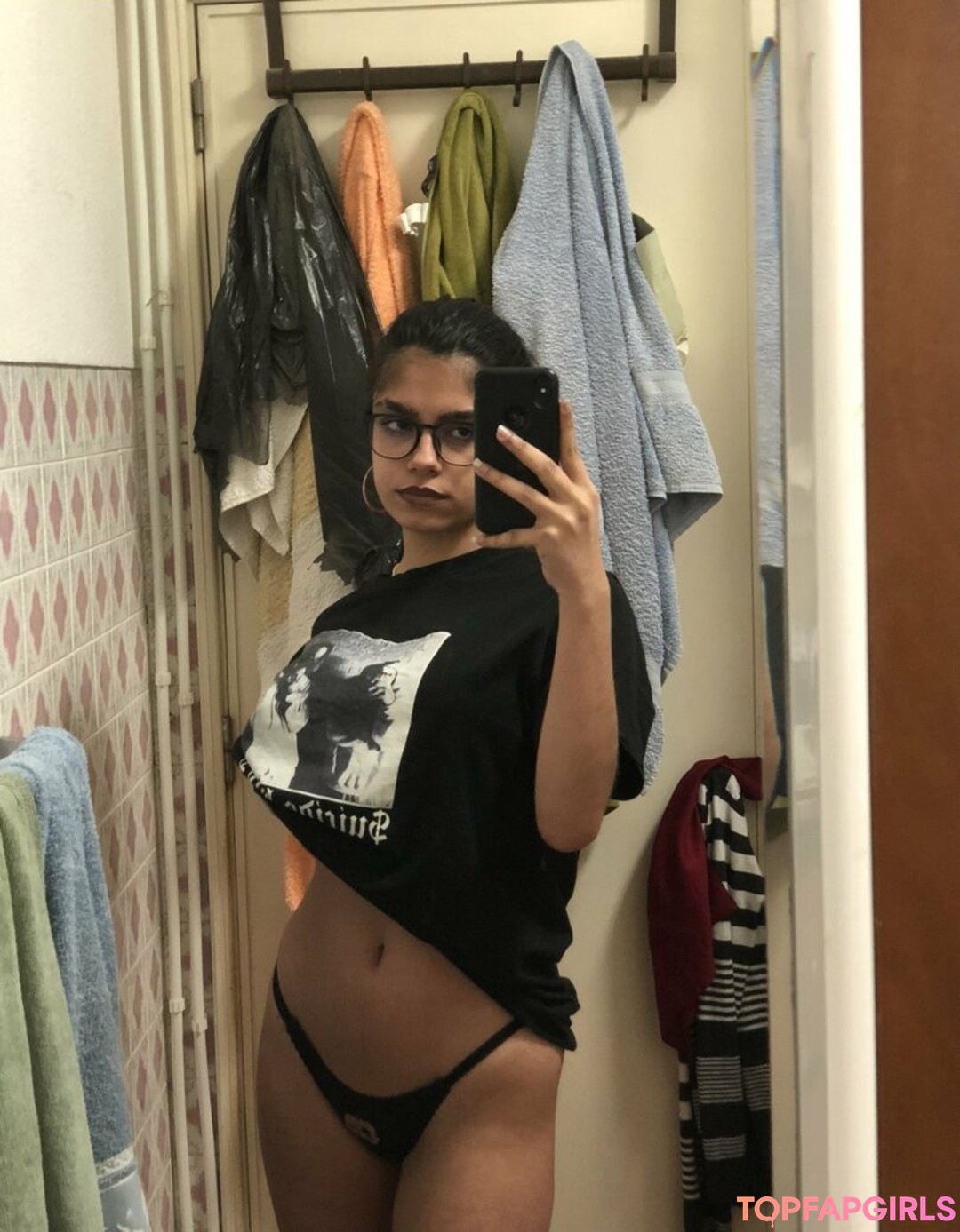 cleoisaway star naked photos