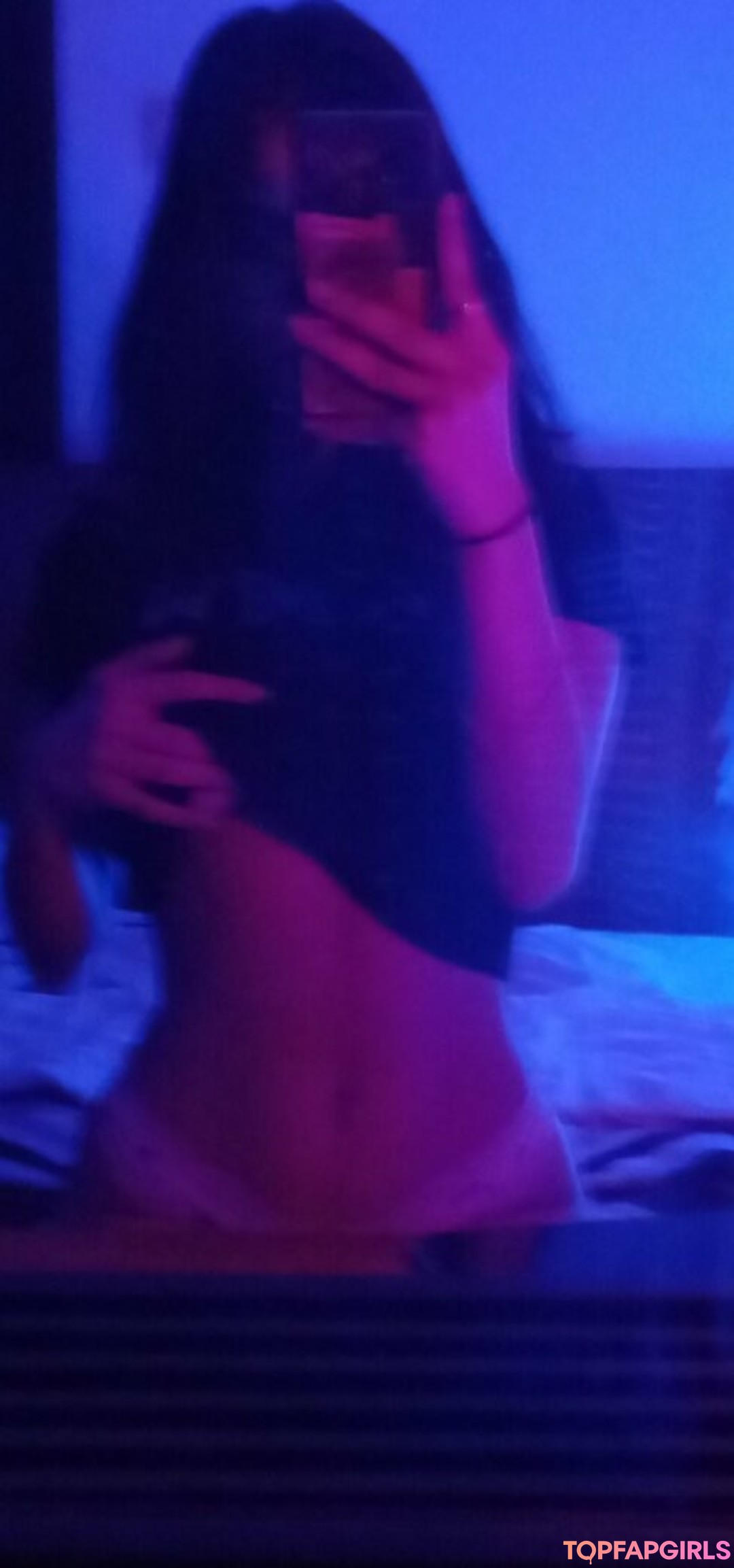 blonde babe onlyfans sexy img