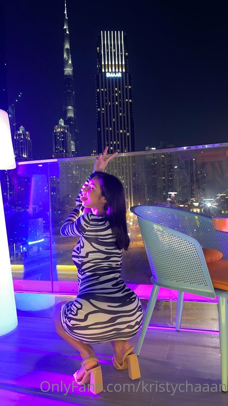 Kristy Chan model top picture