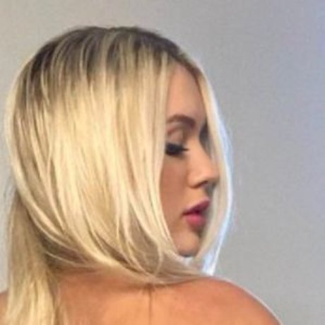 Laura Sagra sexy actress image