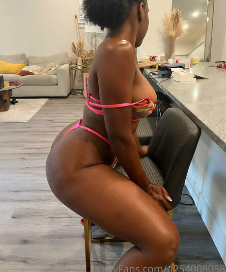 Morgan Dawson erotic actress gallery