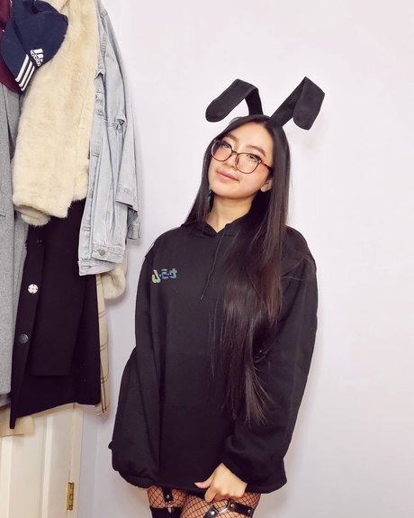 gloryhole wife onlyfans nude images