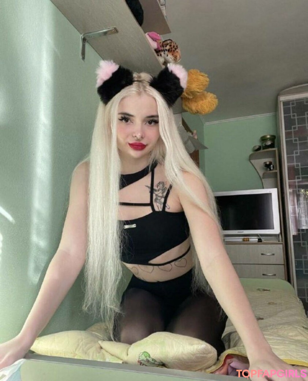 old mom onlyfans free nude pics