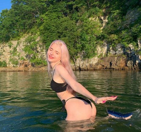 Nasteppa erotic model pic