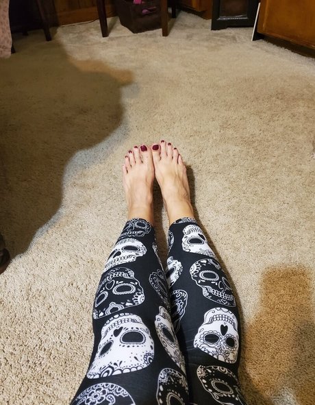 sweetfeet2187 pornstar naked galleries