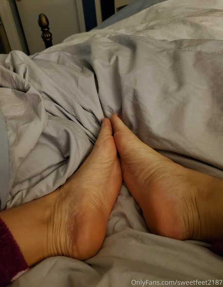 sweetfeet2187 profile image