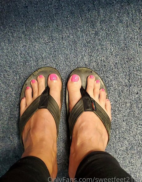 sweetfeet2187 star naked pics