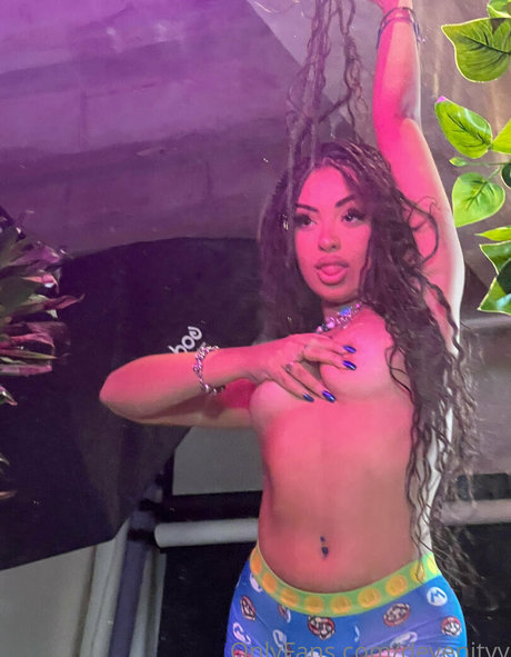 Devenityy erotic star photos