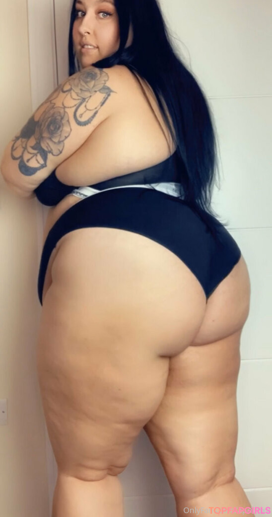 influencer onlyfans nude photos