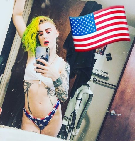 nerdy teen onlyfans exclusive gallery