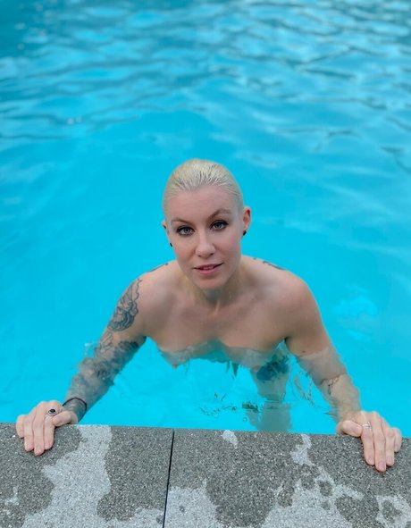 asian onlyfans pretty image