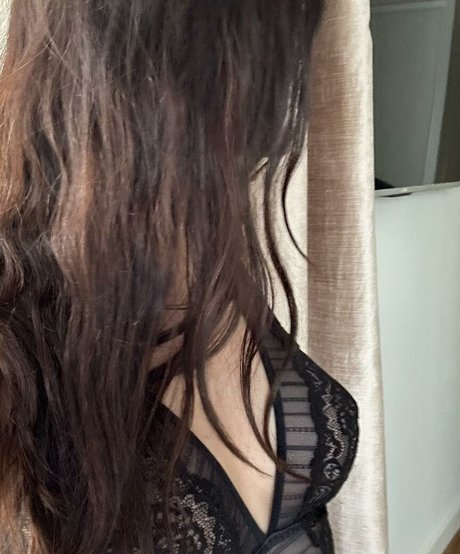 Alessandra Negrini profile image