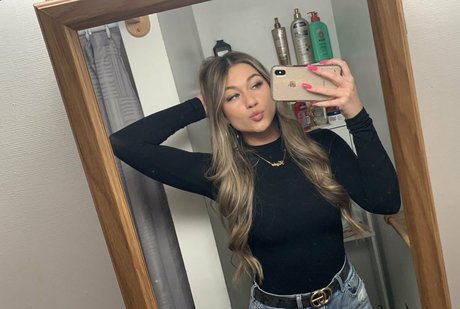 Kbbaby hot pornstar gallery