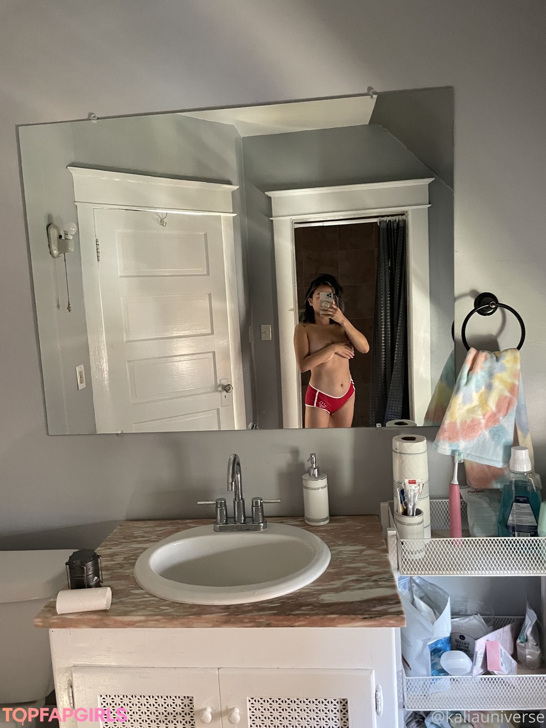 Ka Lia Universe erotic actress picture