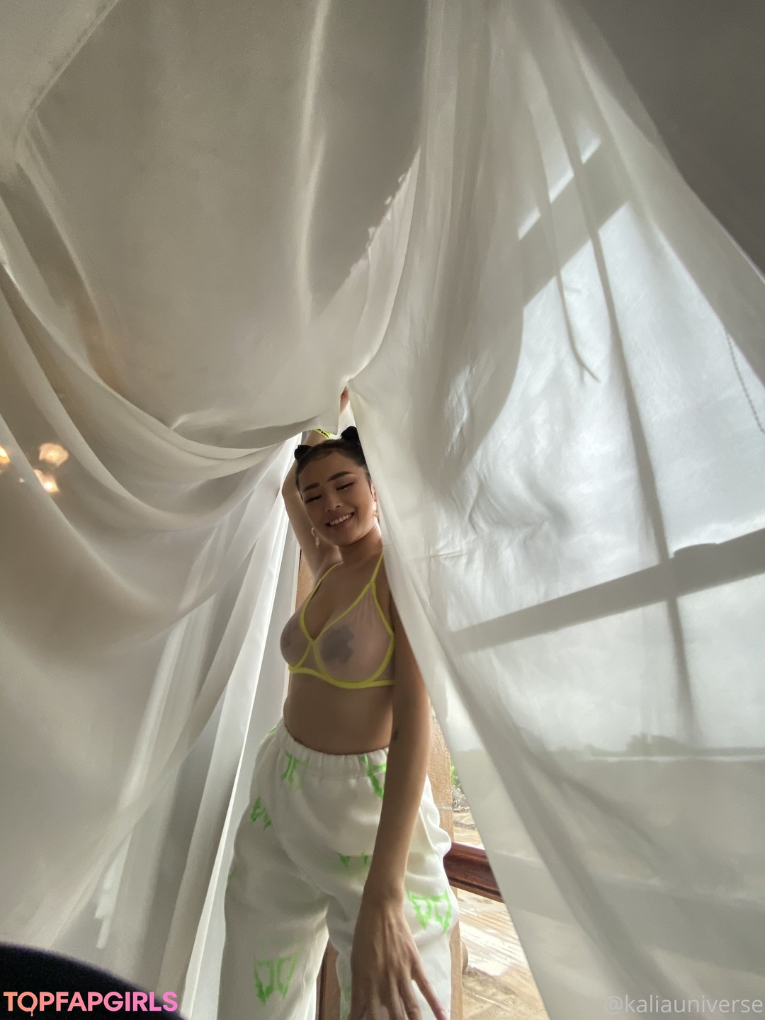 Ka Lia Universe free actress photo