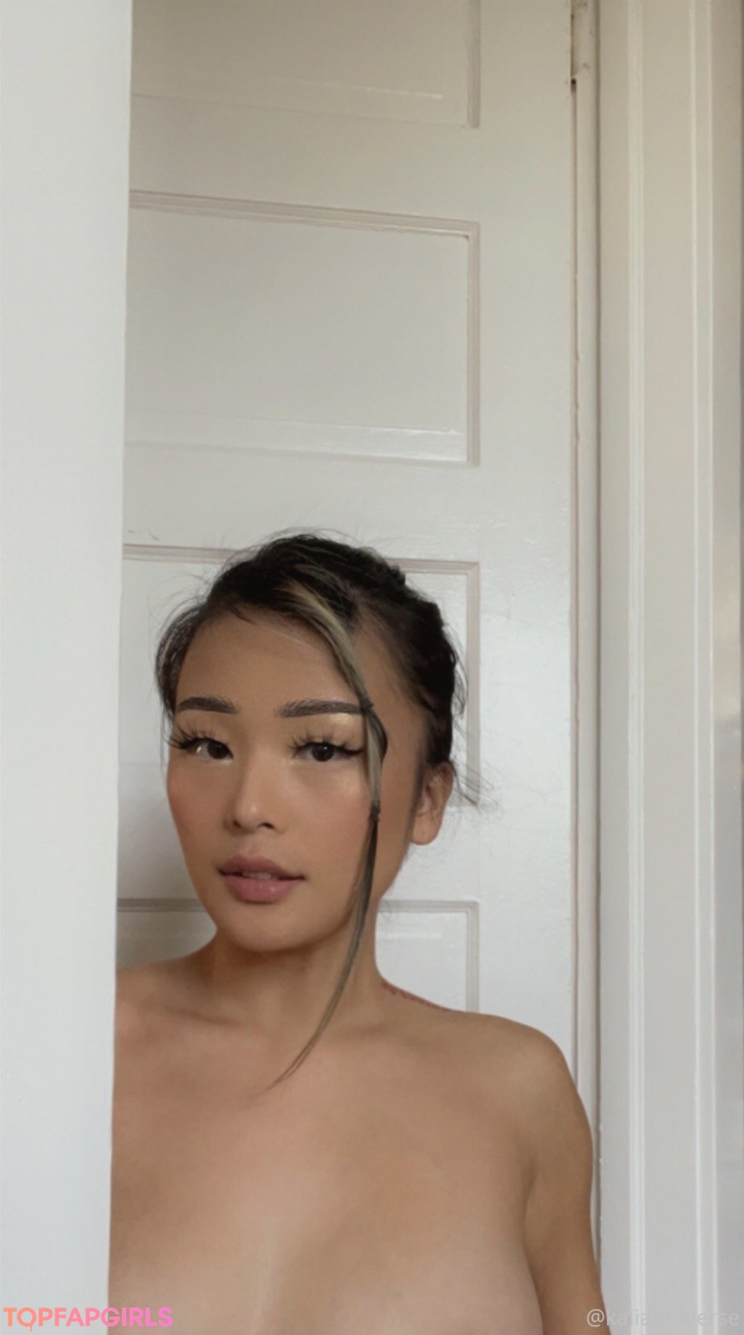 Ka Lia Universe nude actress photos