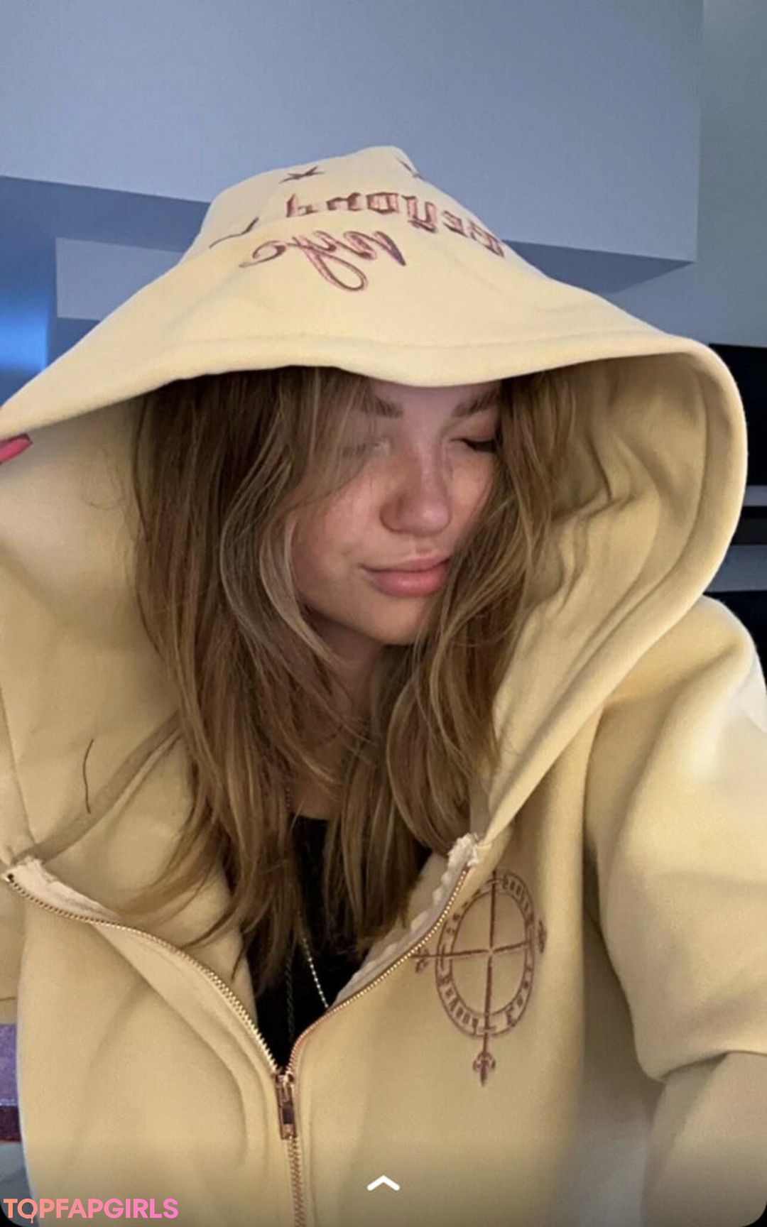 Alyssa Mckay nude actress pic