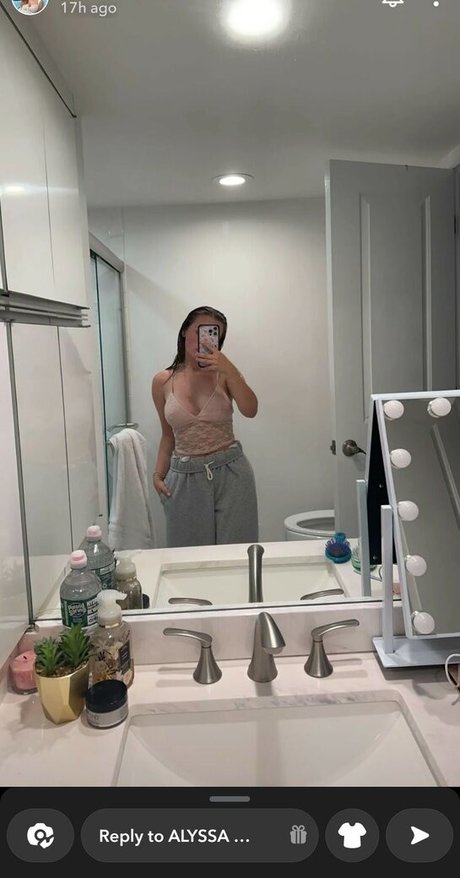 Alyssa Mckay model top photos