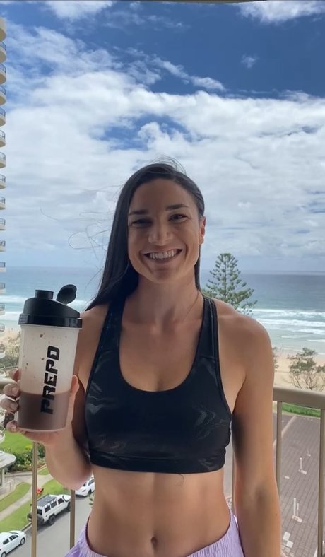 Michelle Jenneke hd star galleries