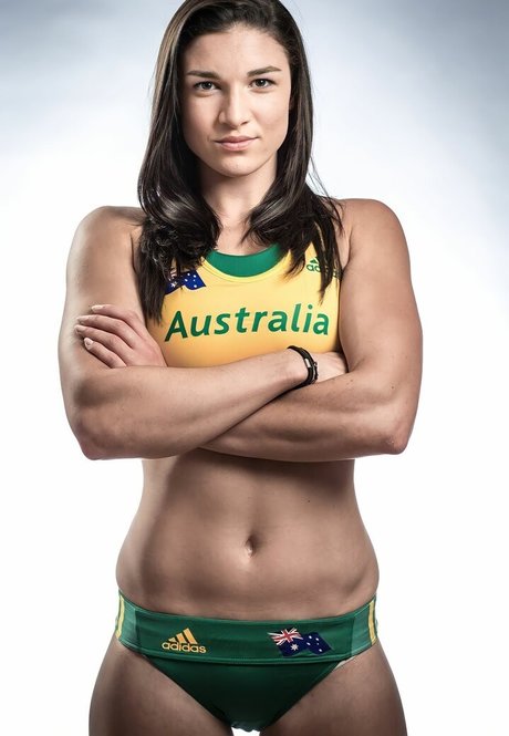 Michelle Jenneke top star pic