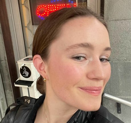 Sigrid naked star gallery