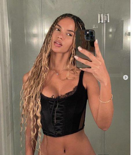 Juliana Nalu star porn photo