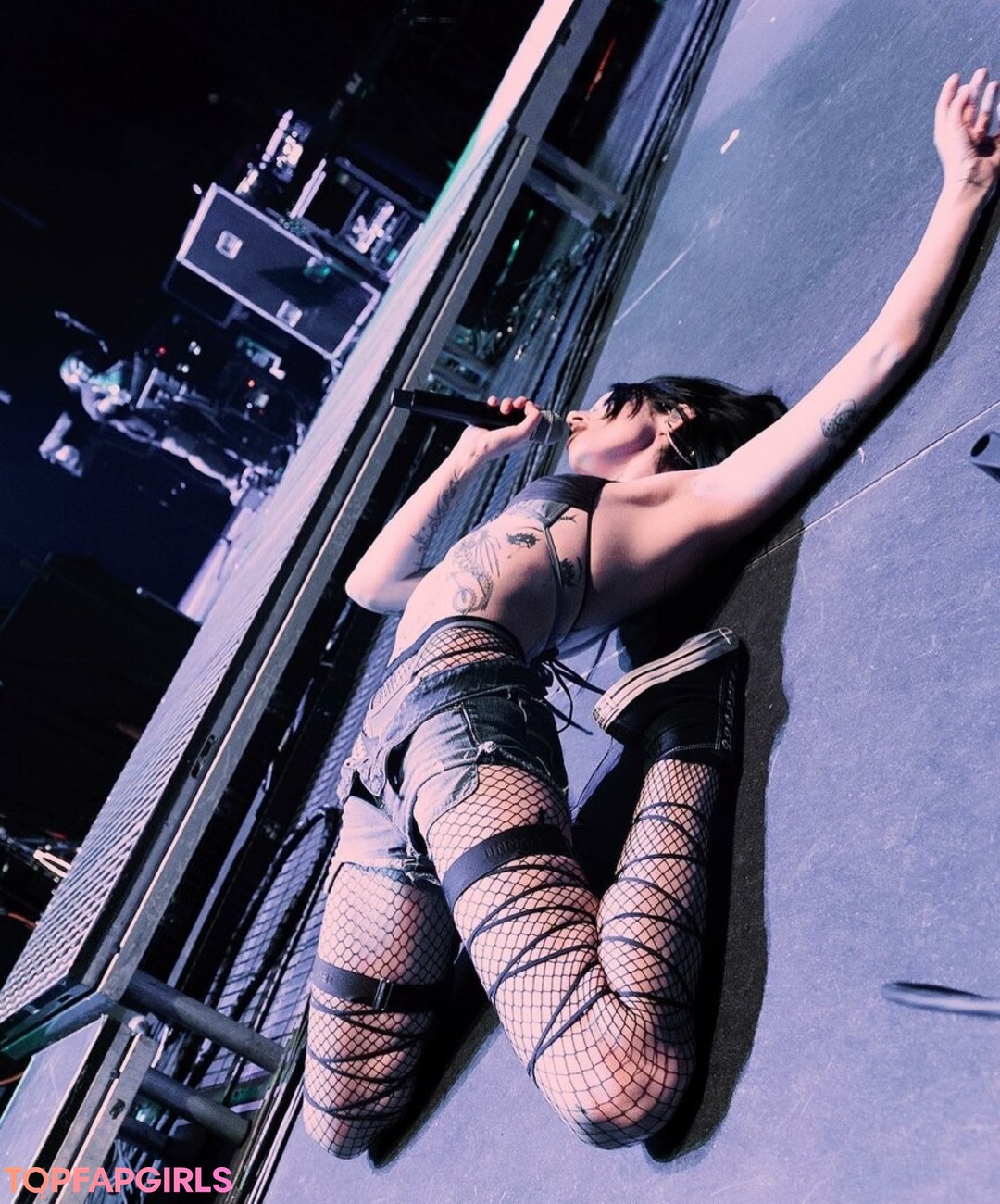 DeathbyRomy naked model photo
