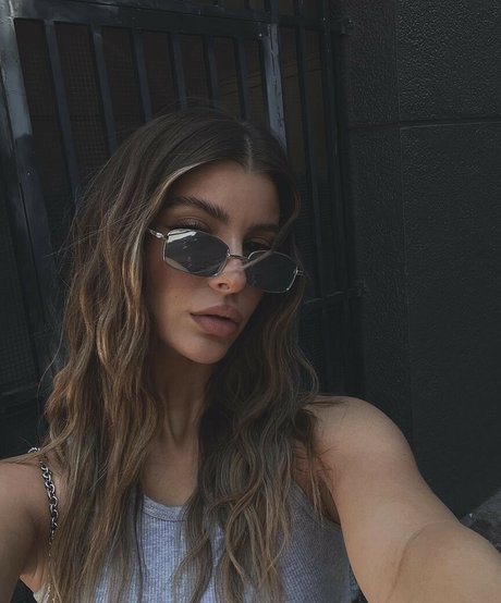 hottest midget onlyfans free sexy picture