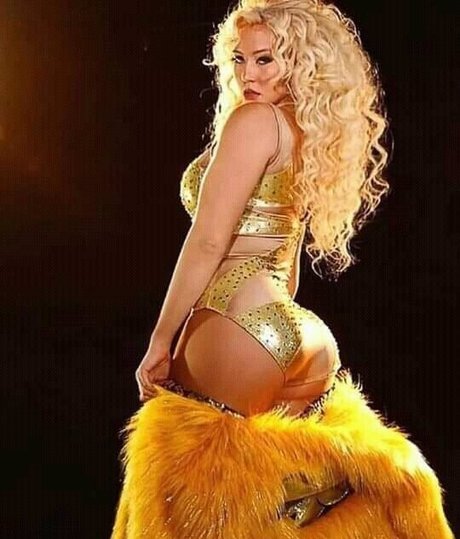 Nikkita Lyons nice actress photo