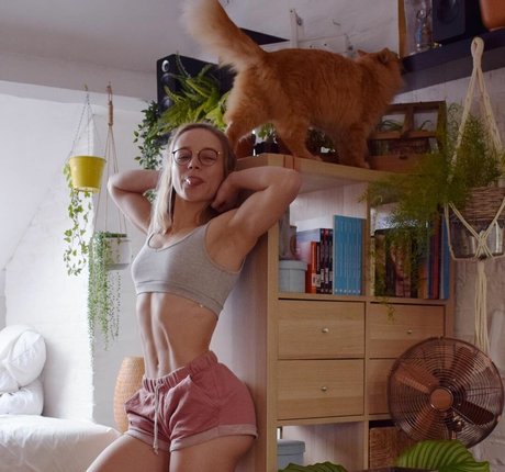 asian teen feet onlyfans beautiful naked pics