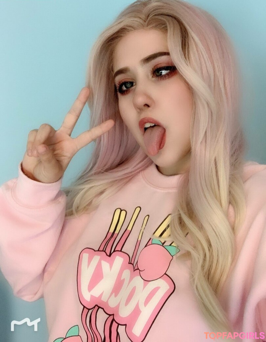 Moyumii model art photo