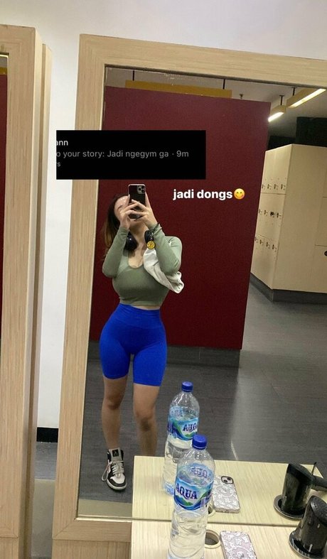 massive tits onlyfans naked image