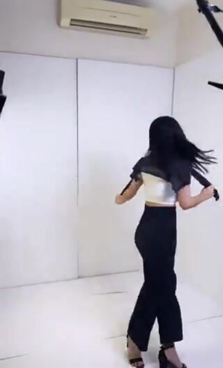 Anastasya Khosasih naked star photos