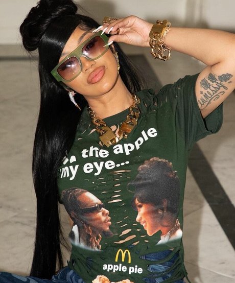 chubby anal onlyfans nudes image