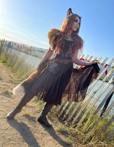 freeazura hot star pic