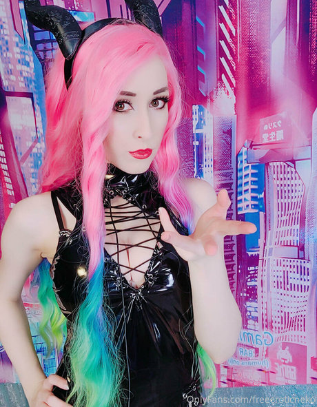 freeeroticneko star high quality photos