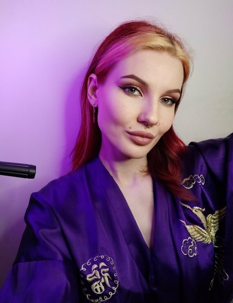 lida bond sex star img