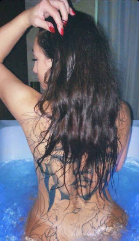 Sara Secciss model adult gallery