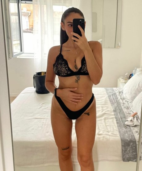 Sara Secciss free star pics