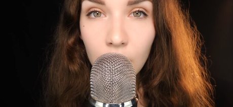 KittyKlaw ASMR art actress img