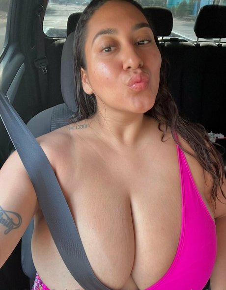 roserayyunlocked model pornographic photos