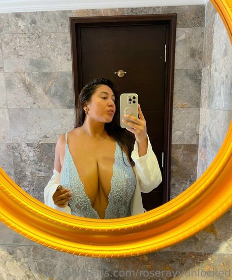 roserayyunlocked pretty actress pic