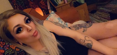 inkedshyvixen model pretty img