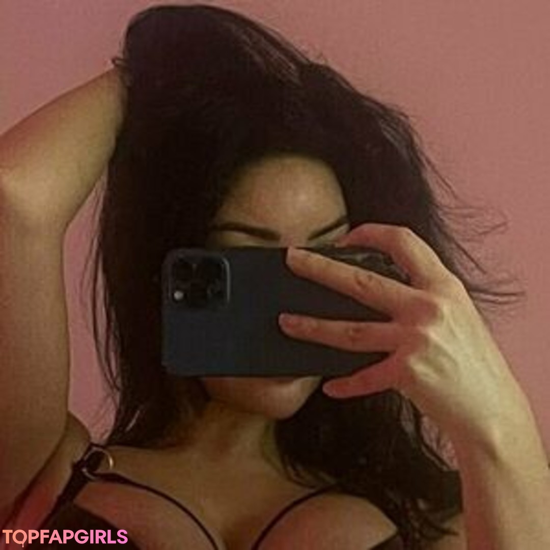 Amber Honeras perfect pornstar images