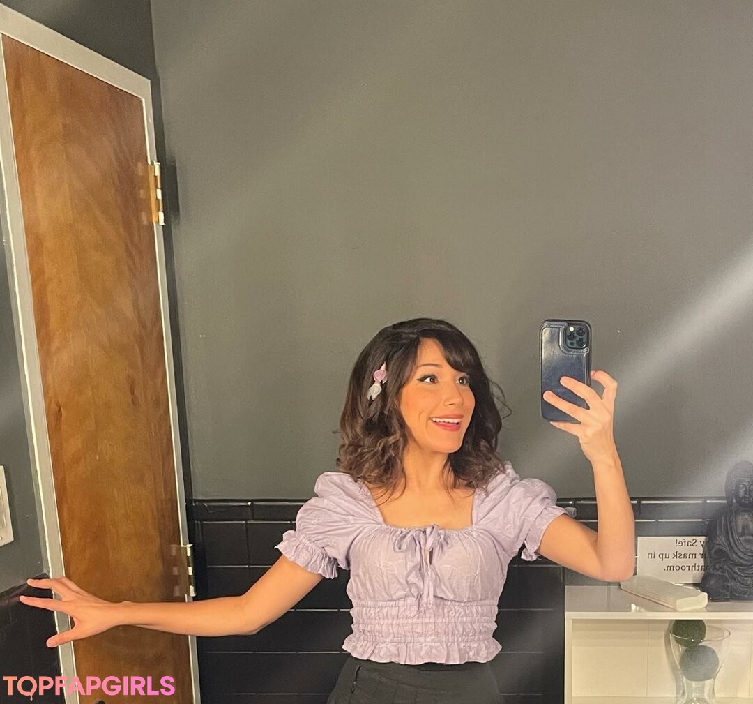 Abelina Sabrina star sexy picture